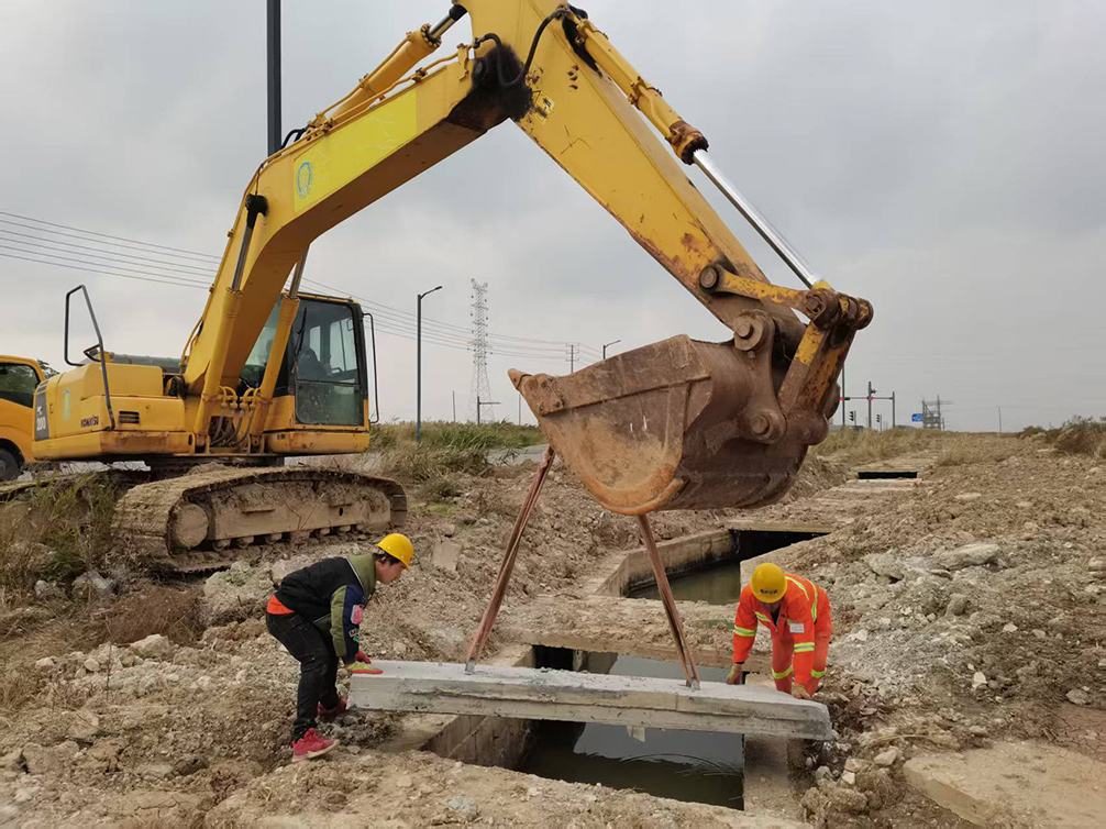 15b83ccf11de102641520e8ec2c9c339